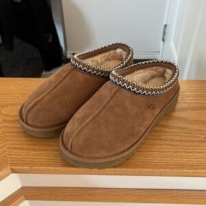 UGG Tasman Slippers Size 8